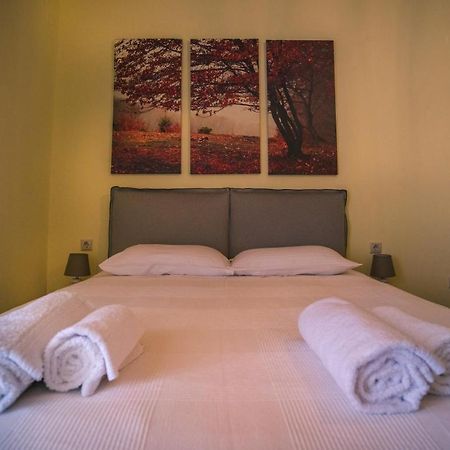 Penny'S Apartment Exambela ภายนอก รูปภาพ